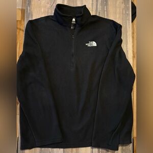 The North Face Men's 1/2 Zip-Up Black pullover